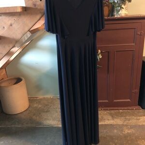 Elegant Navy Blue Evening Gown